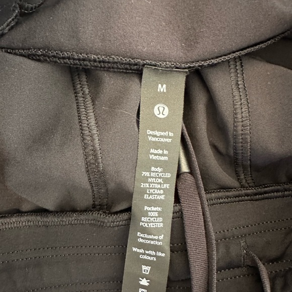 NWOT - Lululemon Workout Joggers - Picture 4 of 5